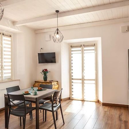 Appartamento - Cerenea House Isola di Liri Buitenkant foto